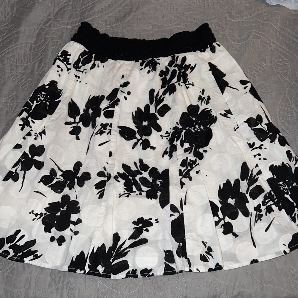 Vintage Y2K Catch My I low rise black/ white skirt